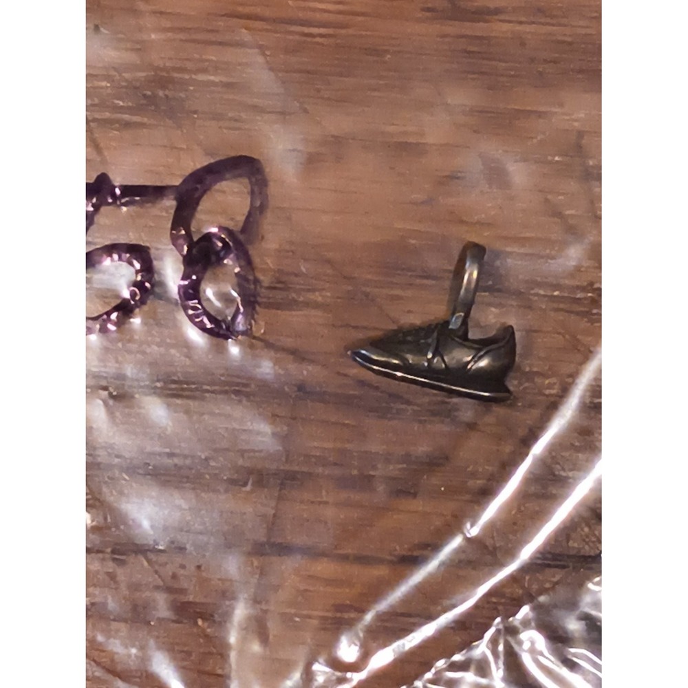 sneaker shoe charm pendant athletic running Silver vintage 925 - Picture 2 of 2